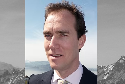 Dr Philip Kelly thyroid surgeons in london