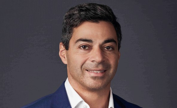 Dr Yannis Alexandrides rhinoplasty surgeons in London
