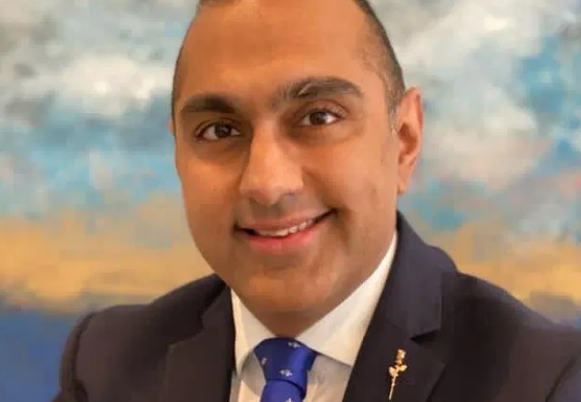 Mr Raj Lakhani rhinoplasty surgeons in London