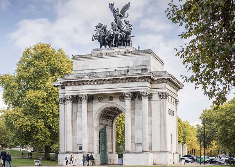 Wellington Arch places of ancient architecture in London