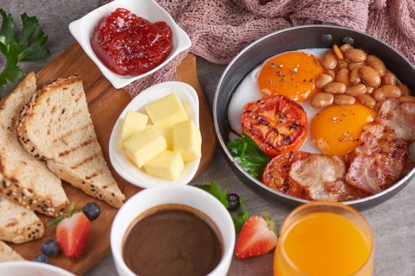 Full English Breakfast typical London dishes