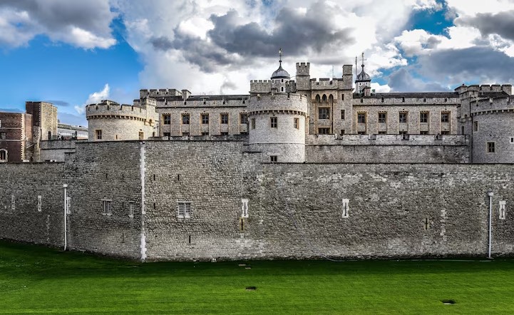 The Tower of London is home to the royal ravens, whose legend is that if they disappear, the kingdom will fall curious facts about London