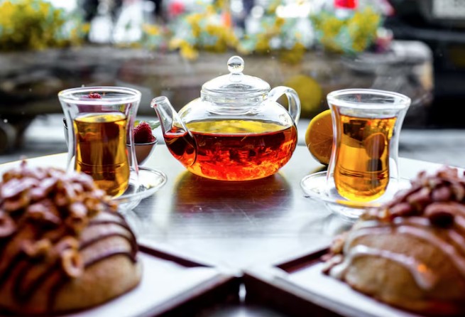 Cafés and afternoon tea