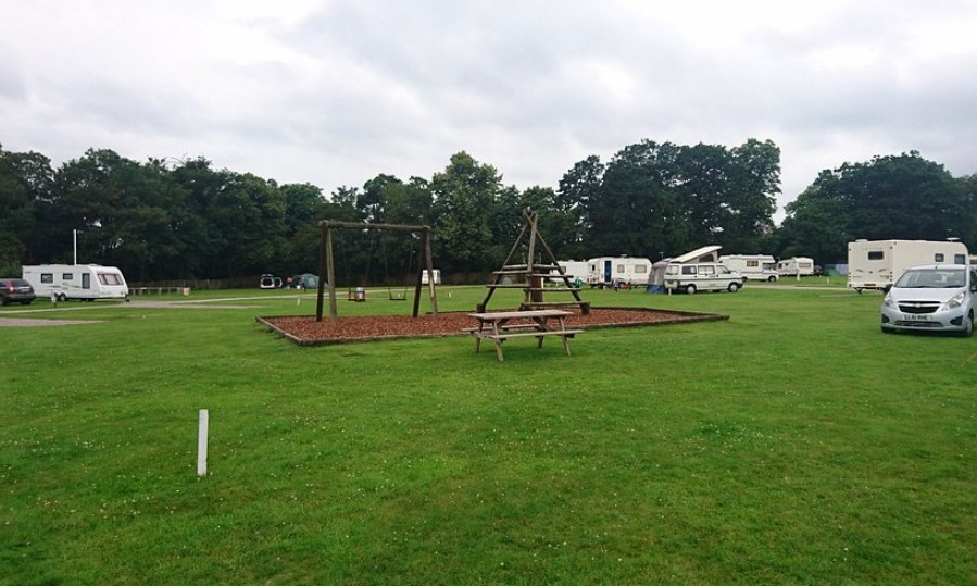 Theobalds Park Camping and Caravanning Club Site campsites in London